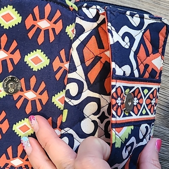 Vera Bradley Small crossbody wallet​ - Picture 2 of 8